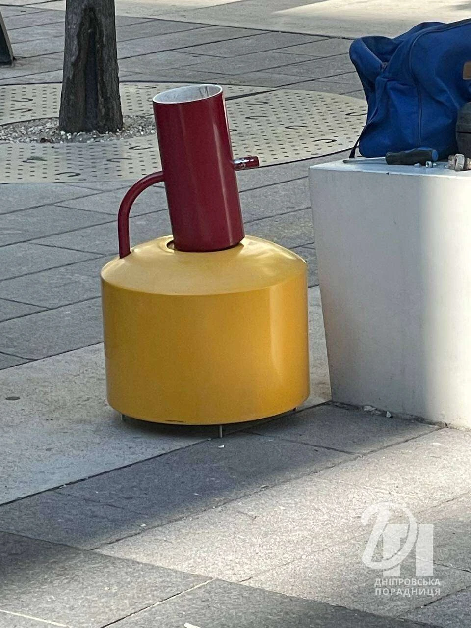У Дніпрі на вулиці Яворницького відновлюють питні фонтанчики